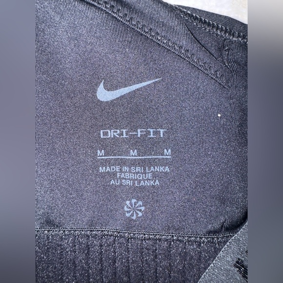 Nike Pro Black Sports Bra - Picture 5 of 5
